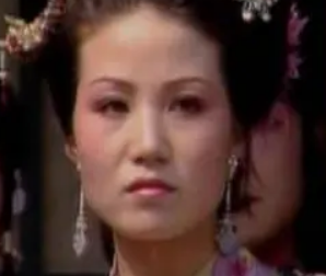 红楼梦中黛玉喜欢赵姨娘吗?为何对她如此客气？