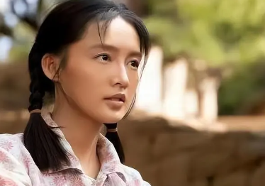 《人生之路》是路遥的小说《人生》改编的吗？