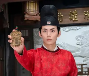 《春家小姐是讼师》讲的是什么故事？根据小说改编