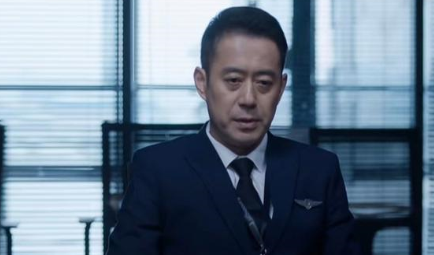 《向风而行》不光江韬自毁前程，程霄也是一样？