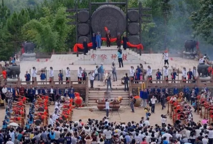  查白歌节是什么节日？是苗族的重大节日吗？