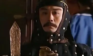 岳钟琪本是清朝大将，那么为什么才3年他就过了巅峰期？
