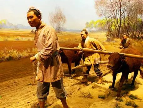 古代农民为什么要给地主打工 古人为什么不去开荒种地