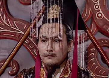 作为曹魏两代帝王，曹丕和曹叡谁更强？