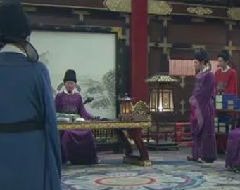 历史上宋朝会出现冗官现象严重的原因是什么?