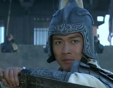 古代长枪是用什么材料制作的 枪杆用的是铁棍吗