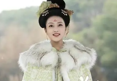 《花琉璃轶闻》主演有哪些人？剧中造型怎么样？
