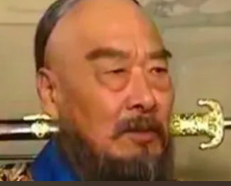 索尼为了扳倒鳌拜，做了哪些事情？