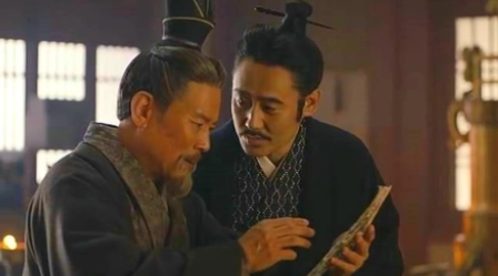 才女蔡文姬之父蔡邕为什么会被王允杀掉？只因为一声叹息