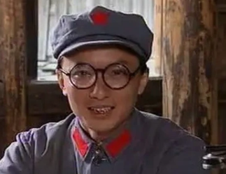 《破晓东方》里潘汉年如何稳住上海的？