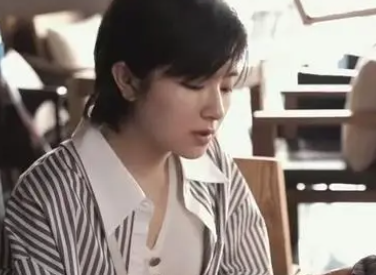 《许你万家灯火》正在热播，主要讲了什么故事？