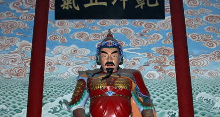 县令张巡是怎么在安史之乱中护住大唐半壁江山的？