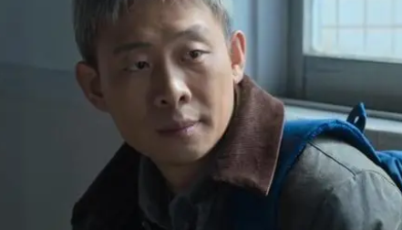 张译主演的刑侦剧《他是谁》讲述的是一个什么故事？