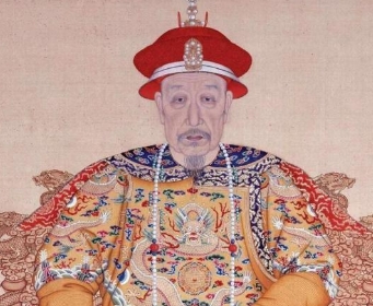 乾隆当了三年太上皇，他是怎么过的？