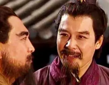 衣带诏事件之后，刘备为何还担任着豫州牧和左将军之职？
