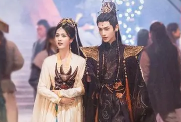 《长月烬明》或将接档《他是谁》，有哪些看点？
