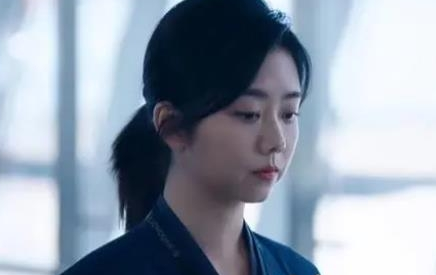 《向风而行》程霄为什么被泼水 原因是什么