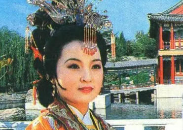 红楼梦中，元春的判词为什么画弓和香橼？