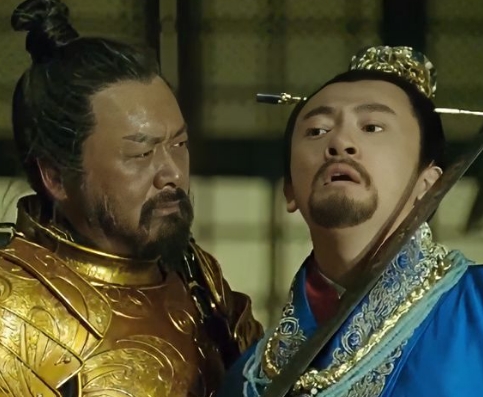 权臣与帝王：曹操与汉献帝的微妙关系
