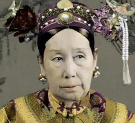 揭秘历史真相：慈禧太后喝人奶的传闻
