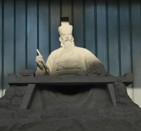 文翁：公学始祖与治水名臣的双重传奇