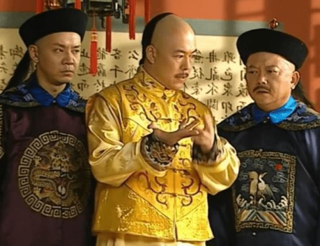乾隆赐肉与纪晓岚：一场权力、习俗与人性的微妙博弈