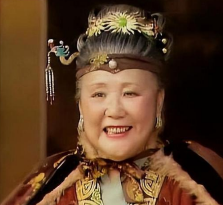 贾母最讨厌谁：从《红楼梦》的细节中探寻真相